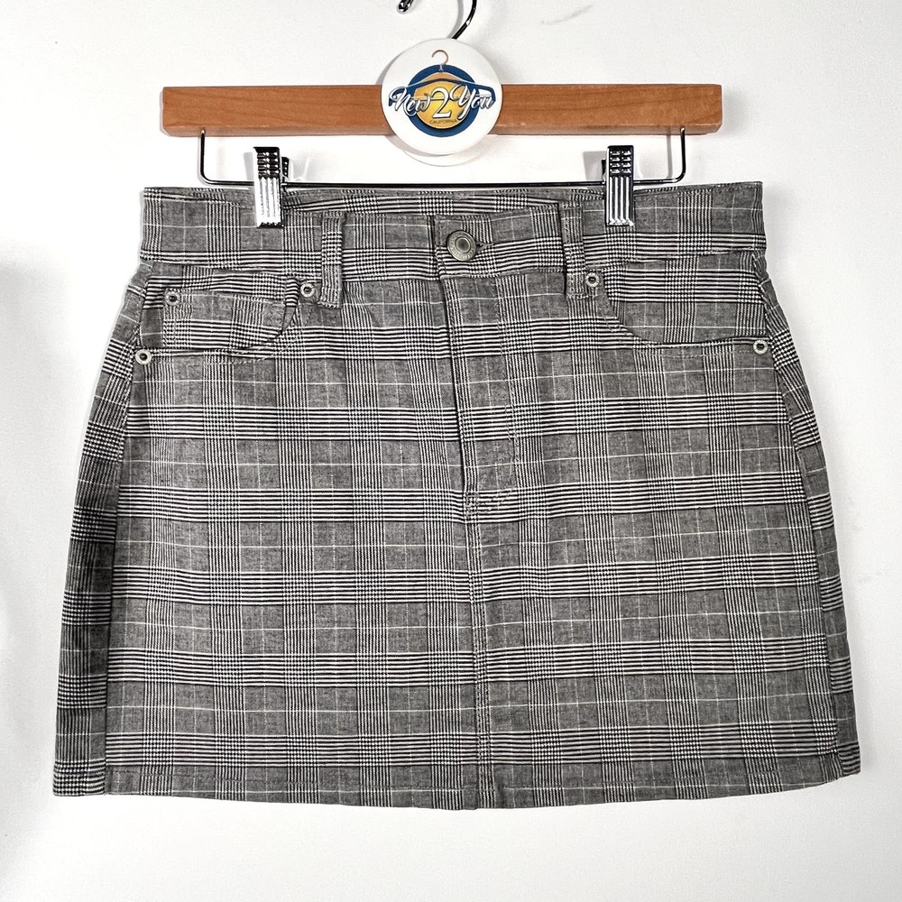 American Eagle Plaid Grey Mini Skirt